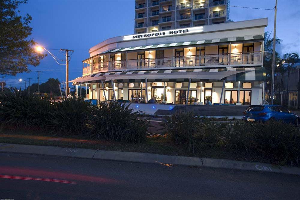 Oaks Townsville Metropole Hotel Exterior photo